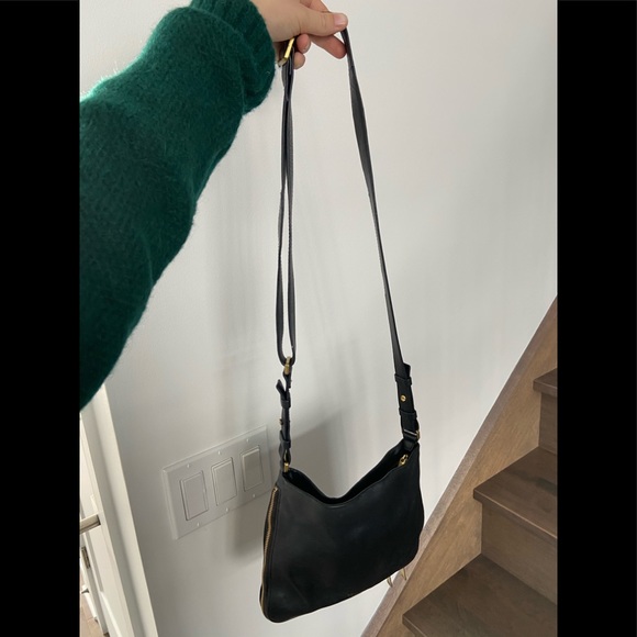 BLACK FOSSIL CROSSBODY PURSE ! - Picture 2 of 5